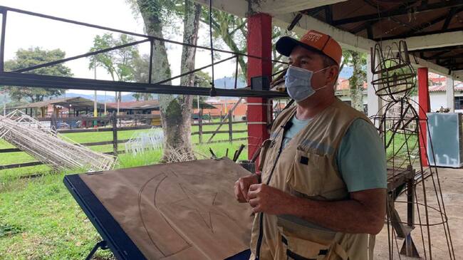 Herney Aldaña, diseñador del alumbrado navideño de Ibagué