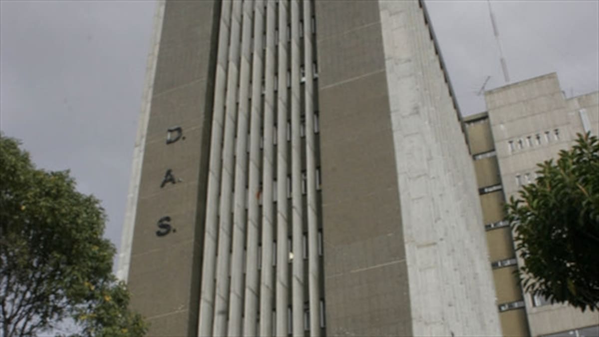 La “maraña” de las investigaciones por las “chuzadas”