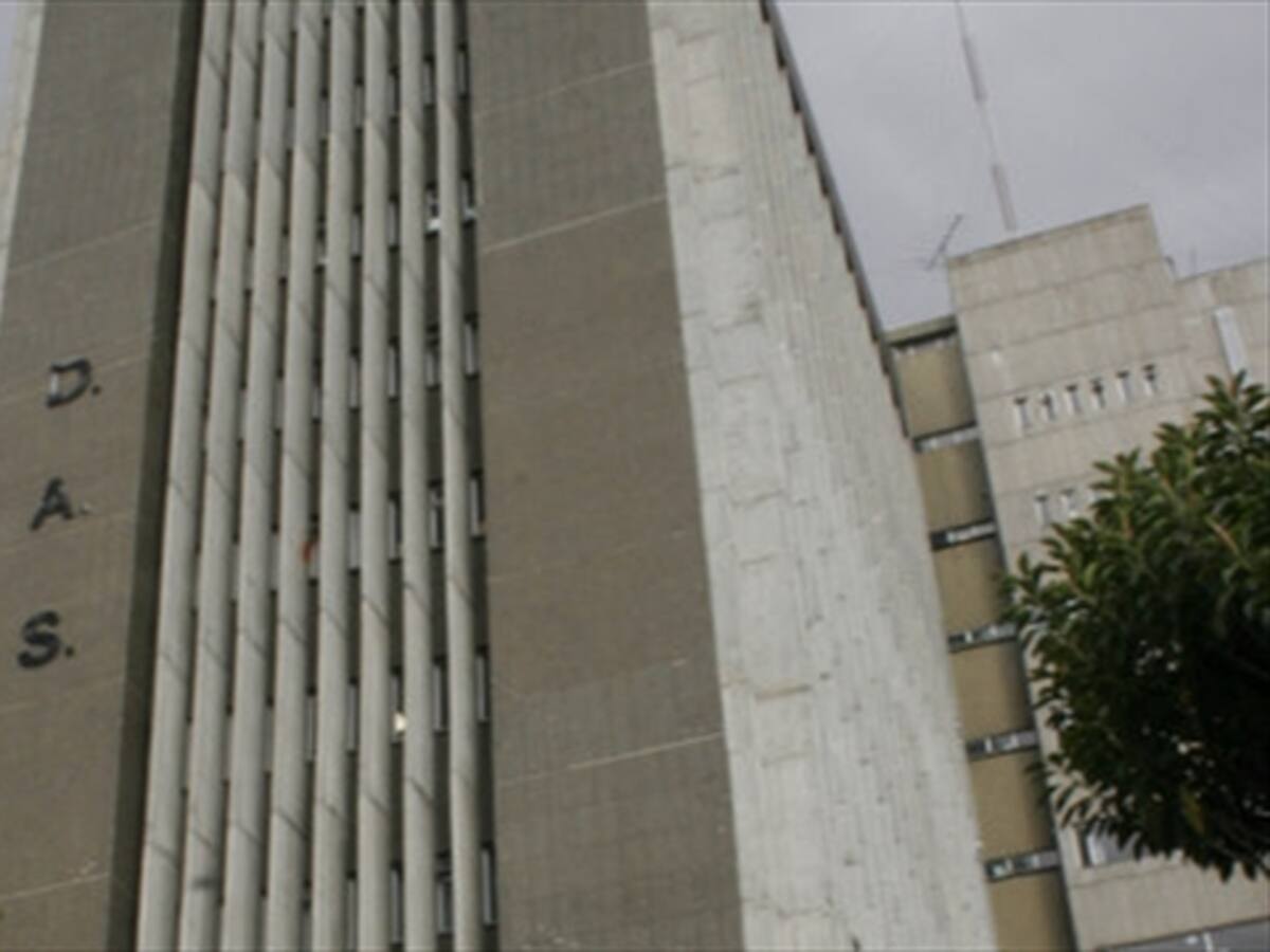 La “maraña” de las investigaciones por las “chuzadas”