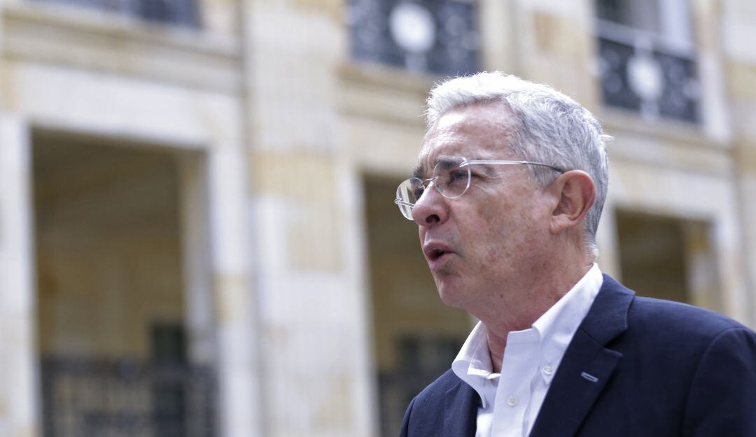 Expresidente Álvaro Uribe habló con el presidente de la Comisión de la Verdad sobre el conflicto armado colombiano