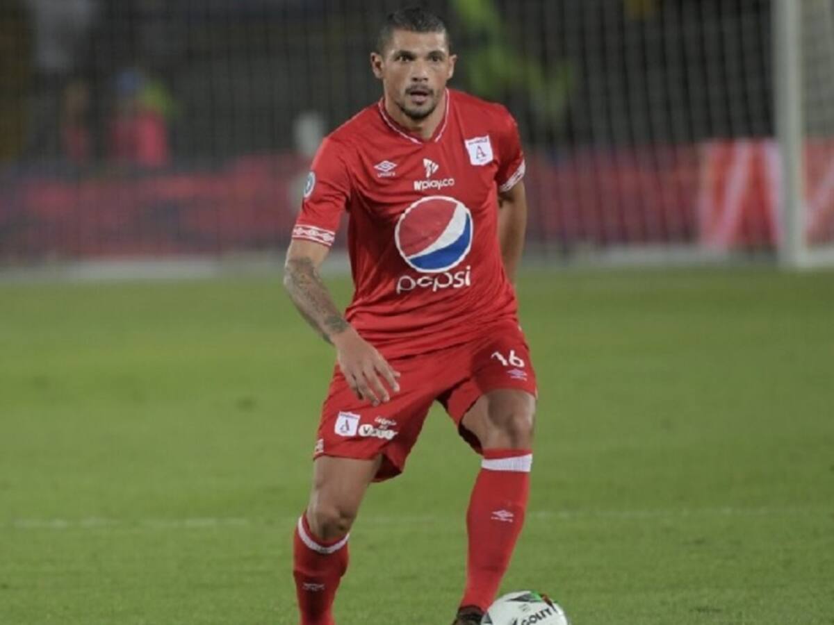 Juan Pablo Segovia: "Estoy feliz de haberme quedado y aportar al América"