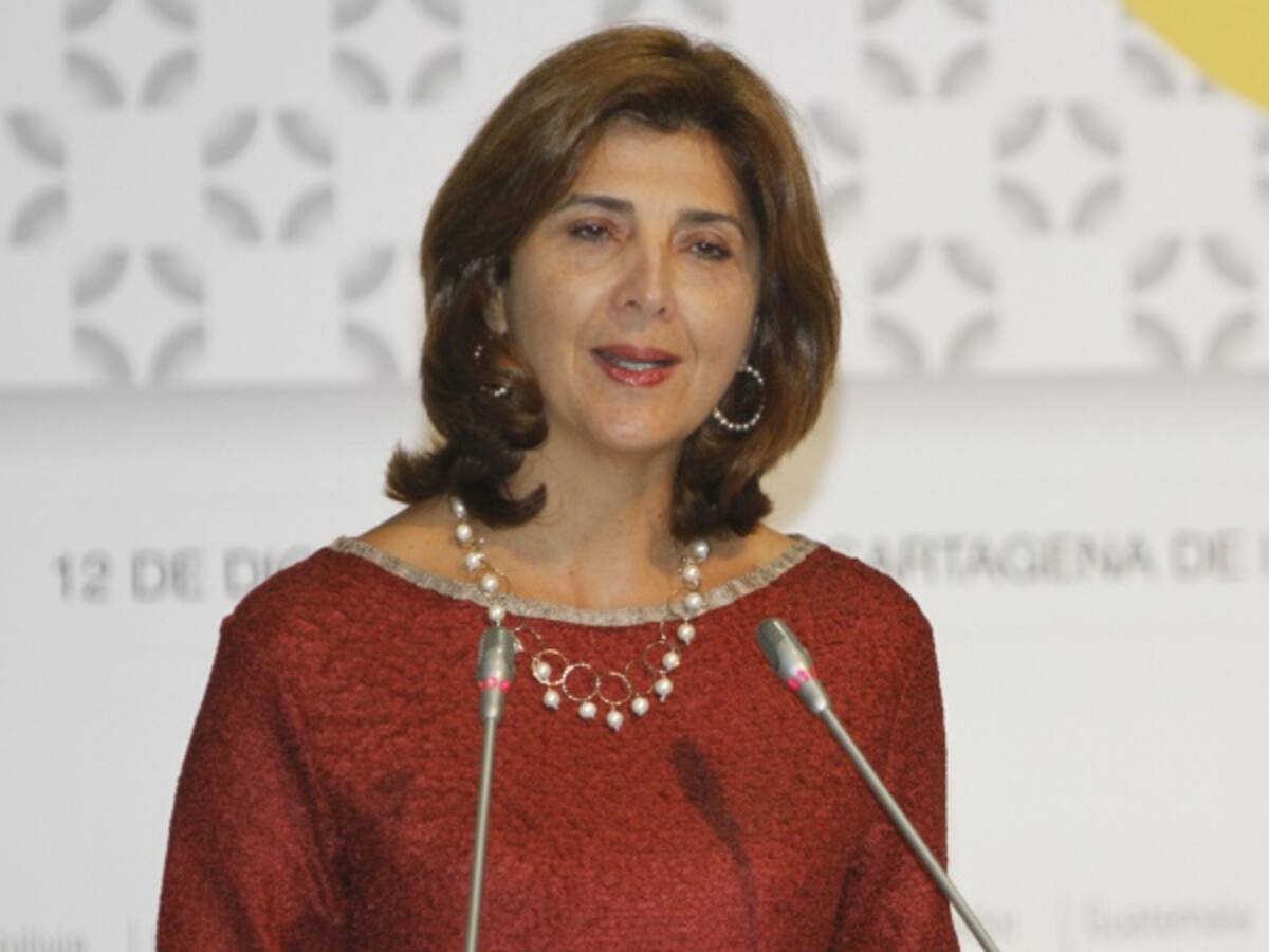 Gobierno colombiano rechazó actos de violencia y vandalismo de hinchas del fútbol en Perú