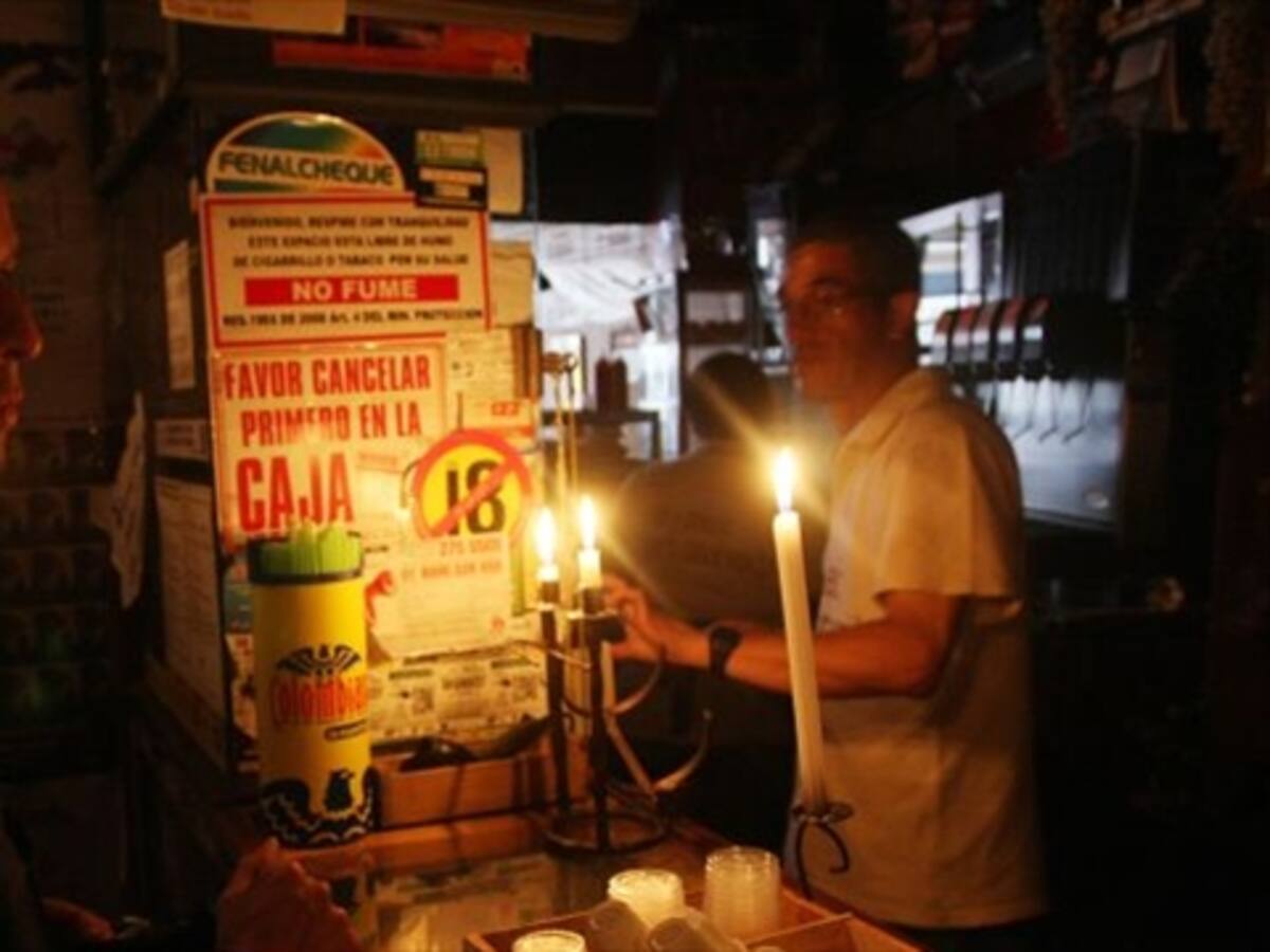 Atentado deja sin luz a 30.000 habitantes en Meta