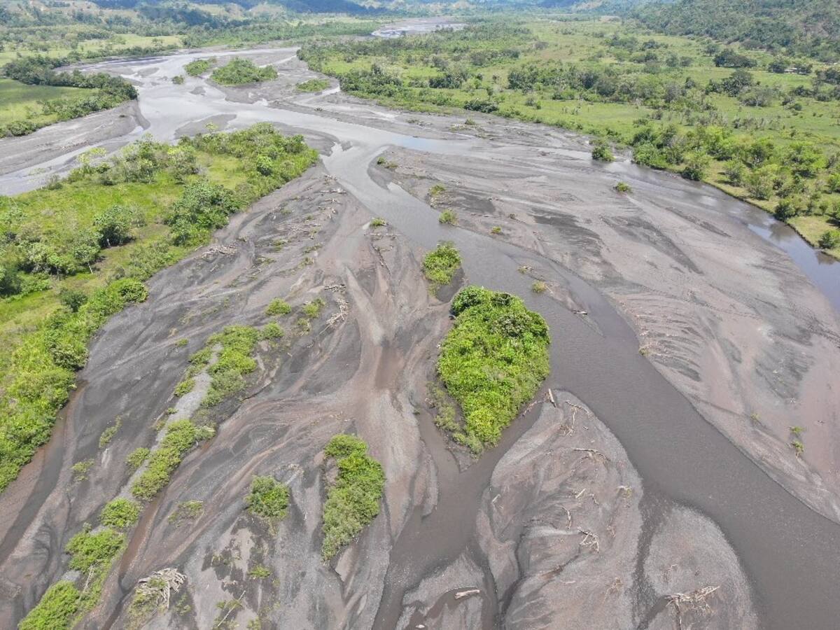 Continúa la emergencia por desbordamientos e inundaciones en Cundinamarca debido a la ola invernal