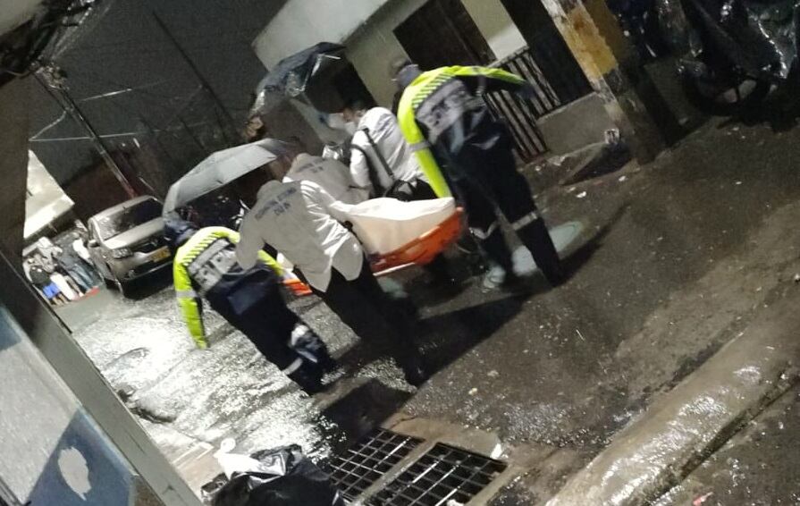 Mujer asesinada en Medellín - Foto Denuncias Antioquia