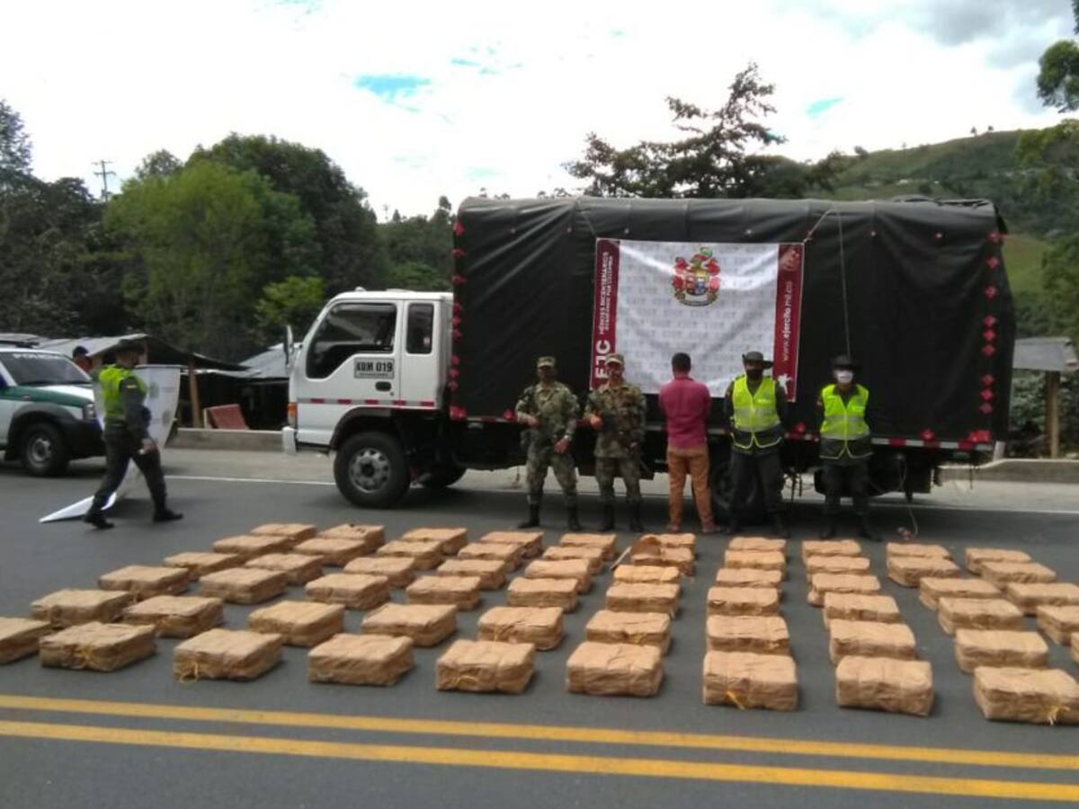 Media tonelada de marihuana fue incautada en la vía La Línea