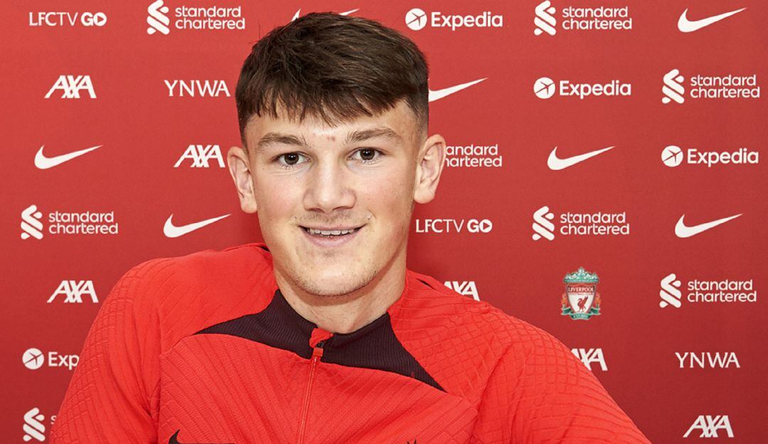 Calvin Ramsay, nuevo jugador del Liverpool