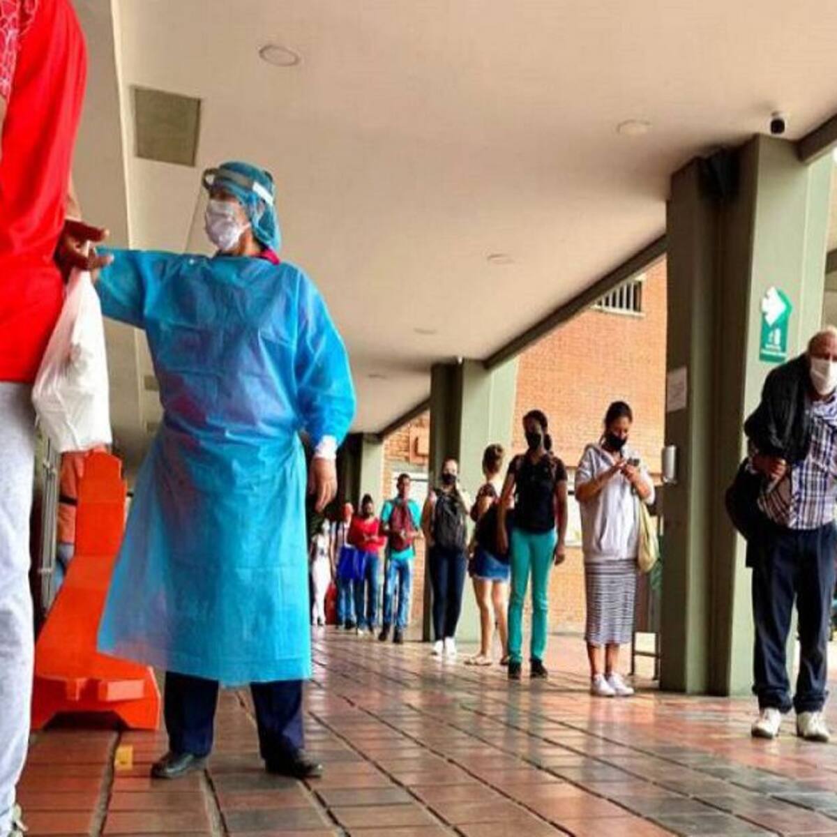 Transporte intermunicipal del Valle celebra reapertura de carreteras