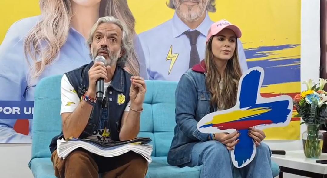 Juan Daniel Oviedo habló en Tunja de las vías terciarias de Boyacá y la plaza de mercado de Tunja / Foto: Caracol Radio