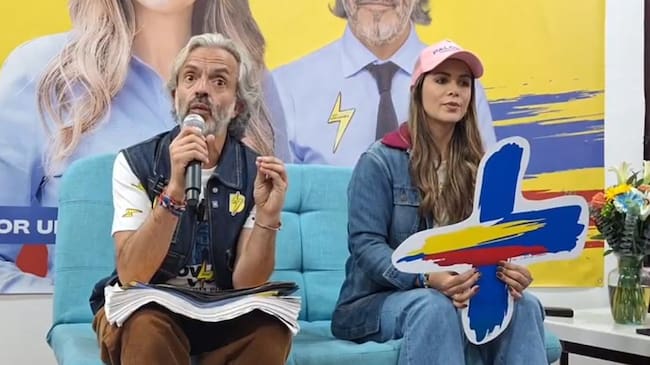 Juan Daniel Oviedo habló en Tunja de las vías terciarias de Boyacá y la plaza de mercado de Tunja / Foto: Caracol Radio