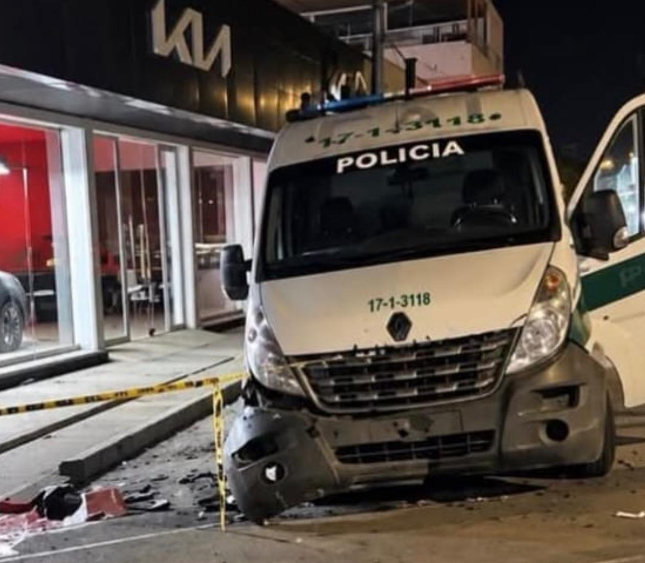 Buscan a responsables de ataque con explosivos contra patrulla de Policía en Palmira, Valle. Foto: Policía del Valle.