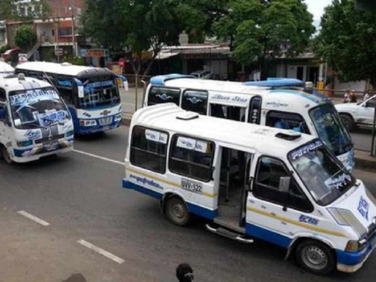 Transporte público inconforme con modificaciones del pico y placa