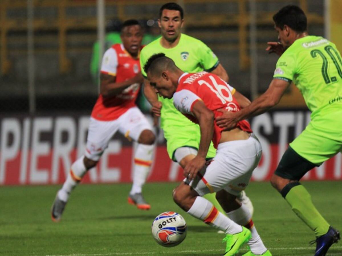 Santa Fe recibe a La Equidad en busca de mantenerse en lo más alto