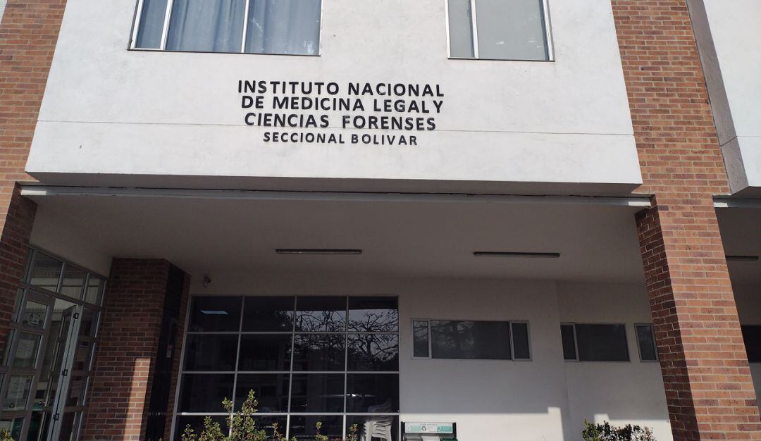 El hecho trágico ocurrió en el barrio 13 de Junio cuando el menor intentaba sacar un balón que se le fue hacia la parte trasera de una nevera