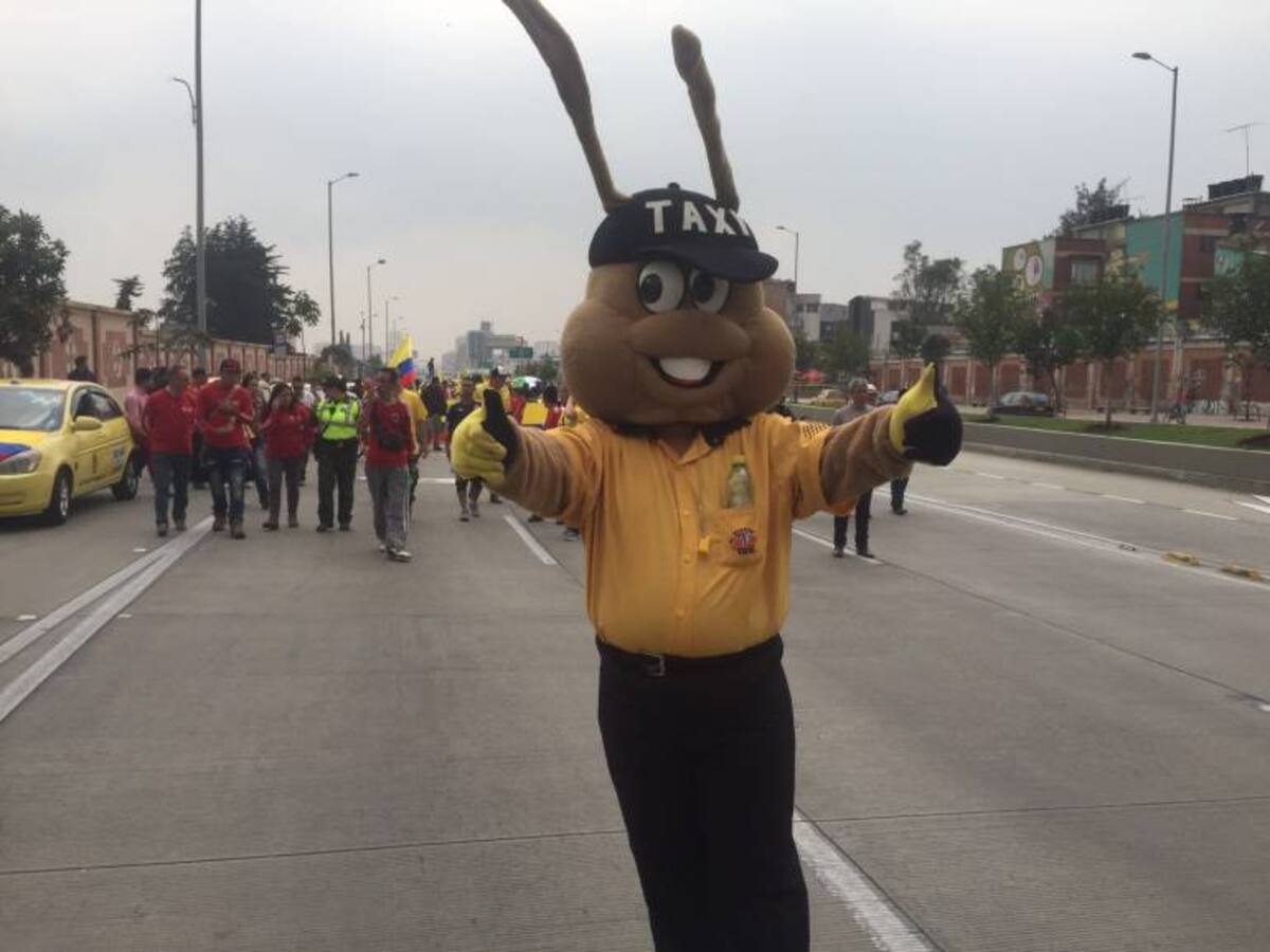 Así fueron las movilizaciones de taxistas en Bogotá