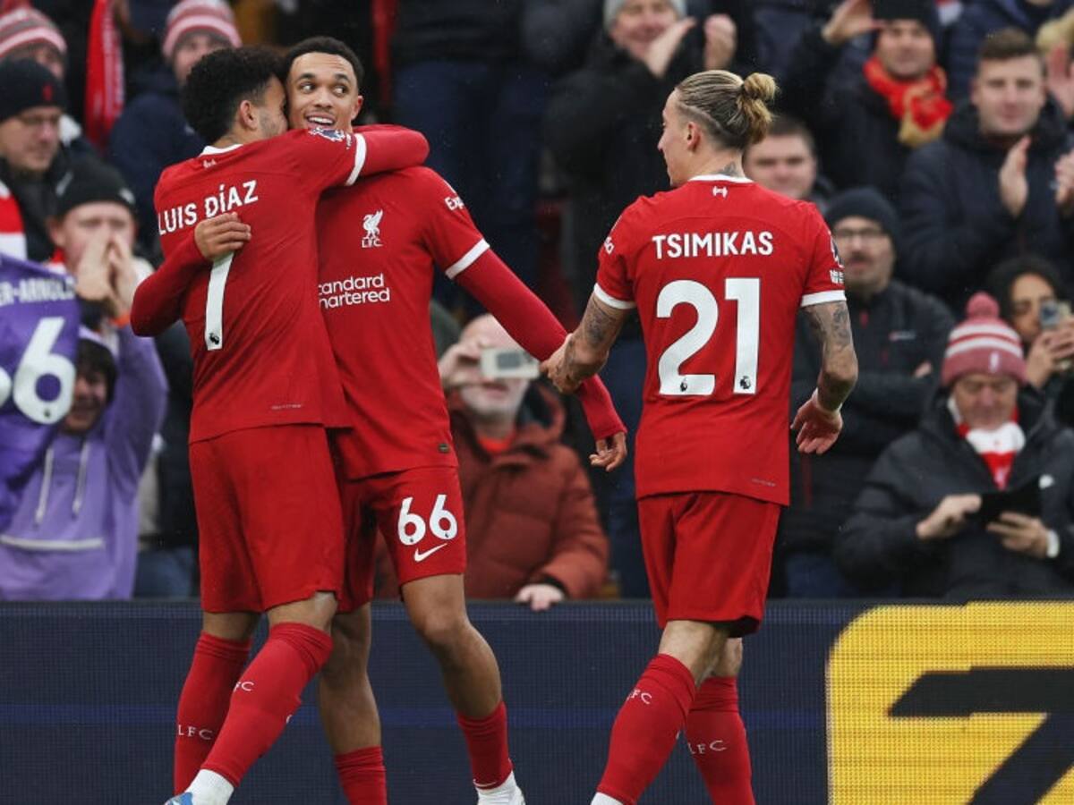 Luis Díaz, participativo en la remontada del Liverpool ante Fulham