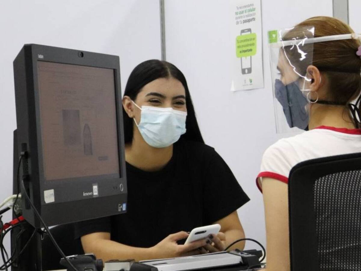 Entregarán 100 fichos diarios para el trámite del pasaporte en Antioquia