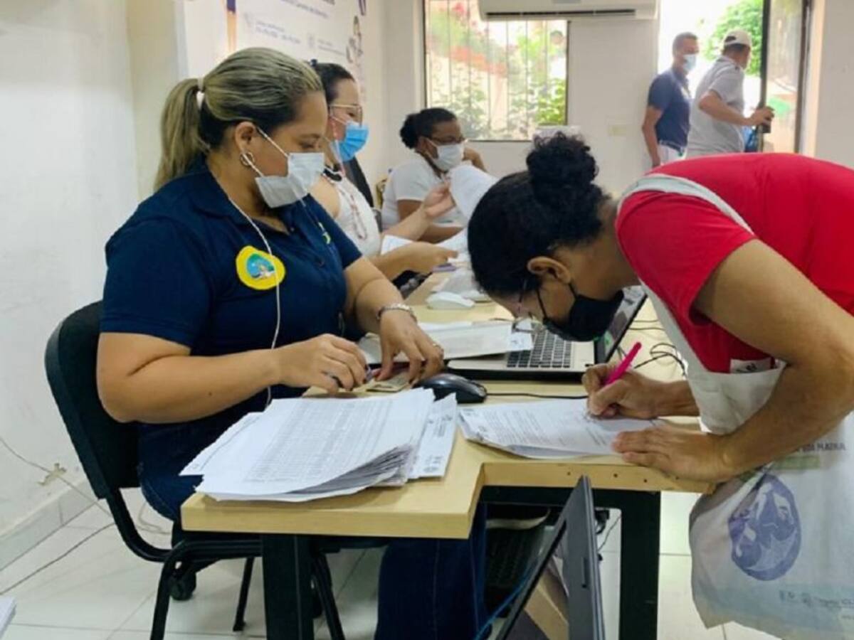 Adelantan firmas de actas de entrega de etapas 3 y 4 de Ciudadela de La Paz