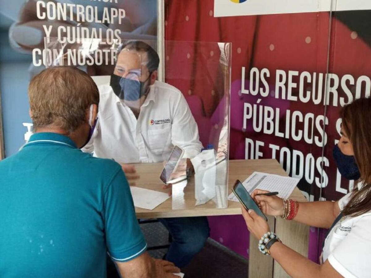 Contraloría llegó a recepcionar denuncias en Santander