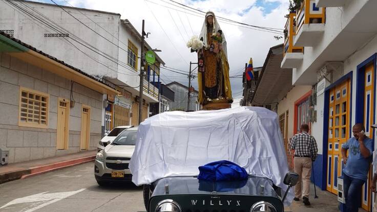 Ojalá la virgen del Carmen nos saque de este atolladero, Transportadores