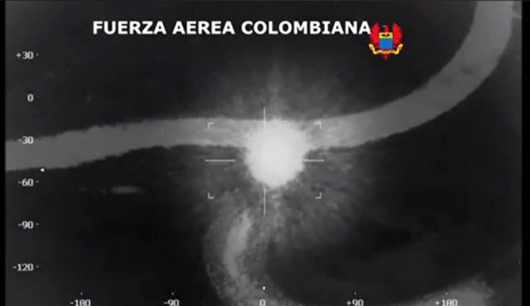 El campamento, donde se encontraba alias 'Ferney', segundo comandante de la 'Estructura Primera', estaba cerca de la frontera con Brasil. 