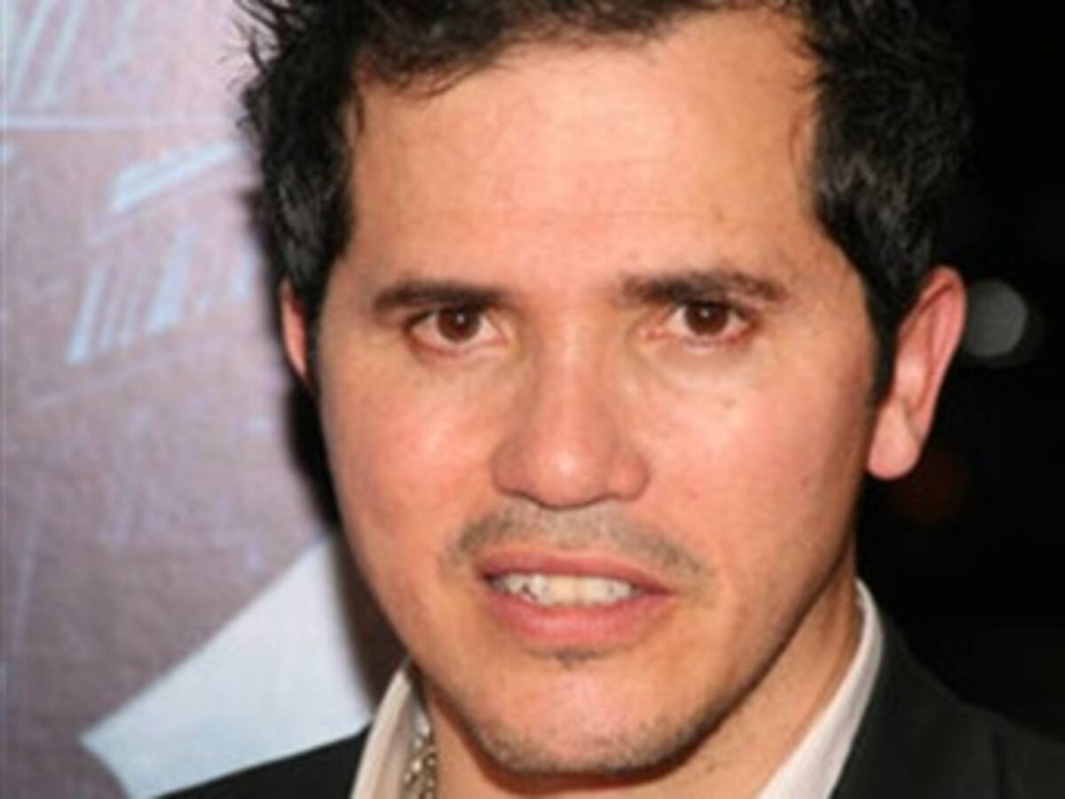 Reconocen a actores John Leguizamo y Matt Damon por sus aportes a Nueva York