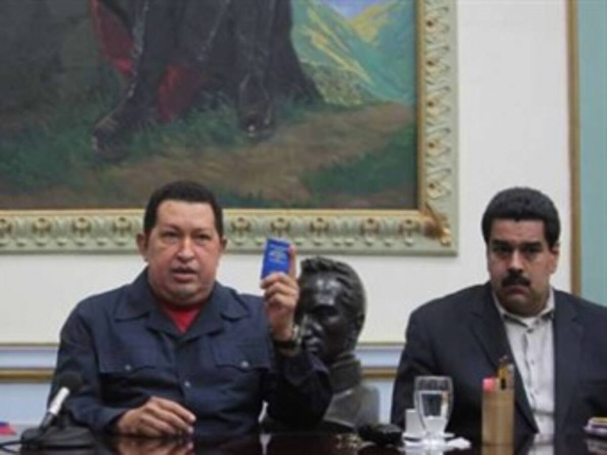Maduro dice que chavismo "le tiende la mano" a opositores cansados de "estafas y fracasos"