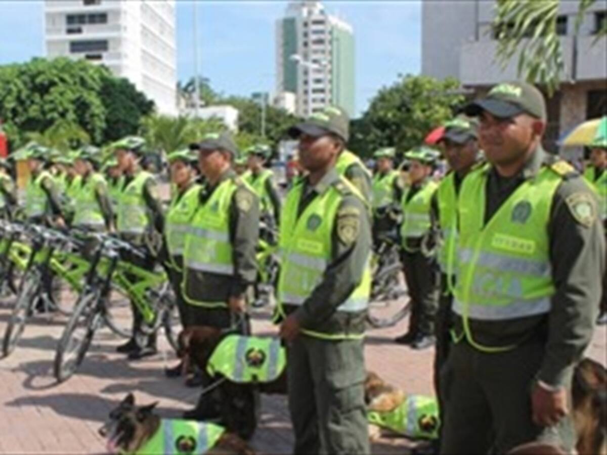 Policía atiende parto de niña indígena de 14 años en Bogotá