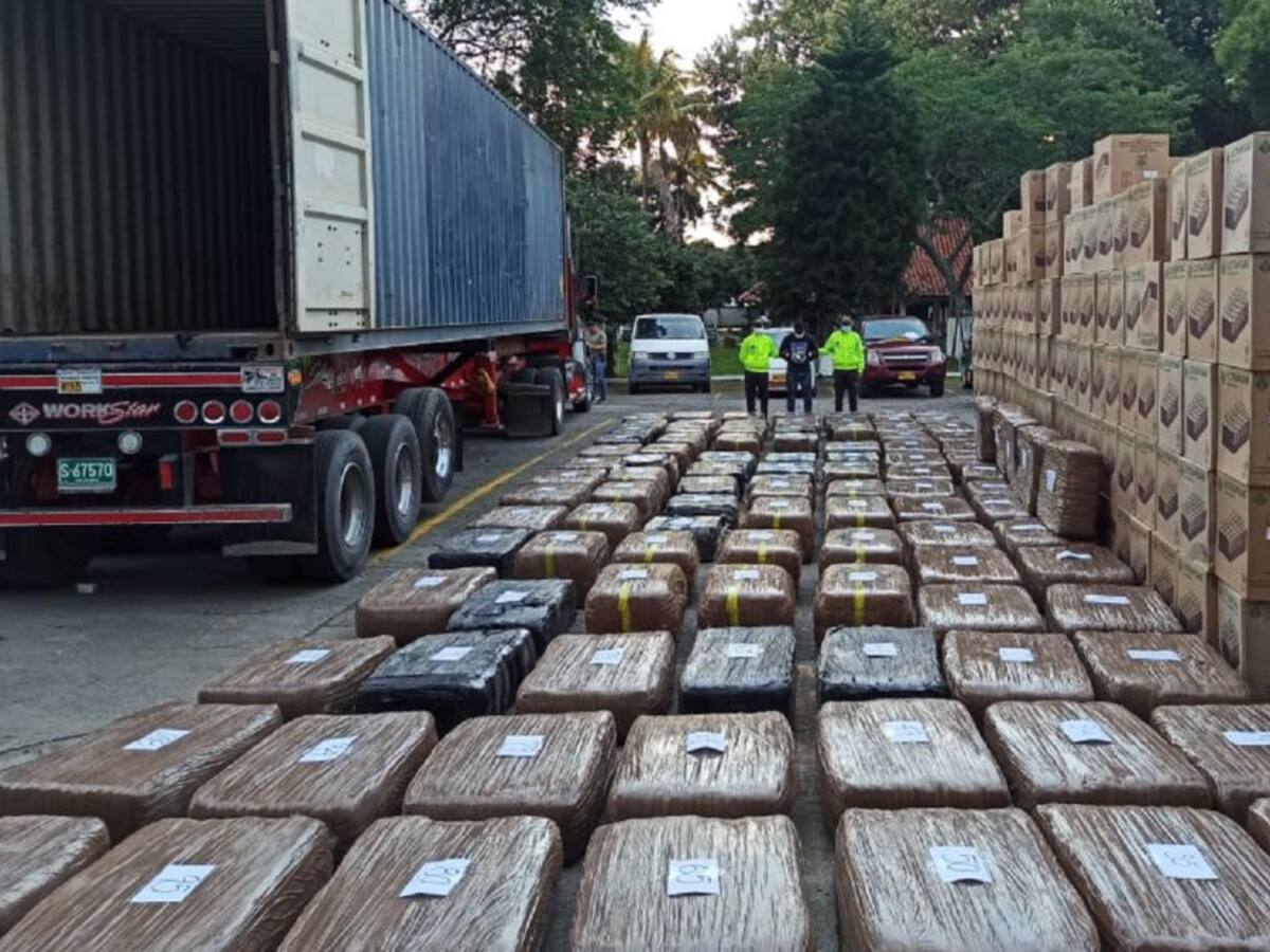 Incautan más de 4 toneladas de marihuana en vías del Valle