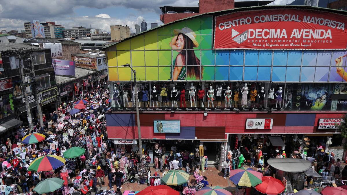 Caída del comercio en Bogotá se debe a factores externos e internos como las reformas: Fenalco
