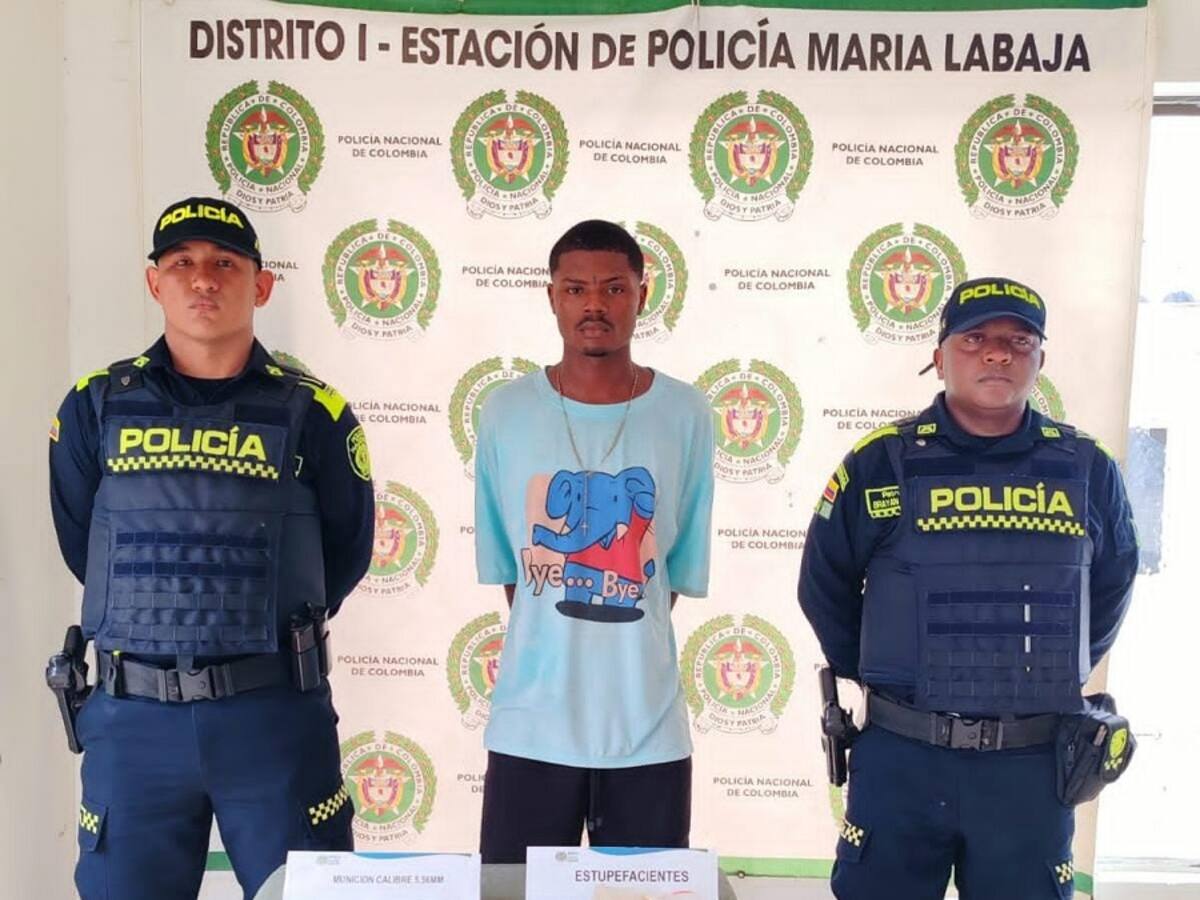 Capturaron a ‘Negro Cigarra’ vendiendo droga a las afueras de un colegio en María La Baja