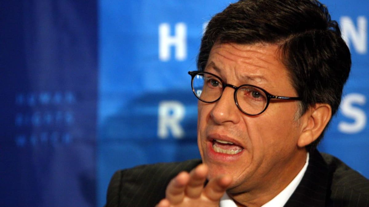 Trabajar en derechos humanos durante el gobierno de Álvaro Uribe no fue fácil: HRW