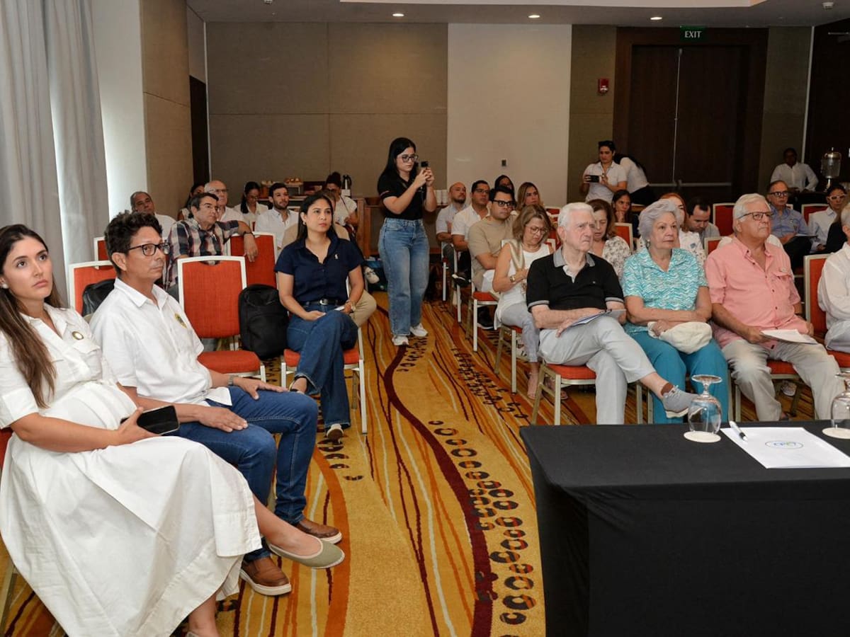 Vecinos de B/gde y Castillogrande acudieron a socialización de proyecto para prevenir inundaciones
