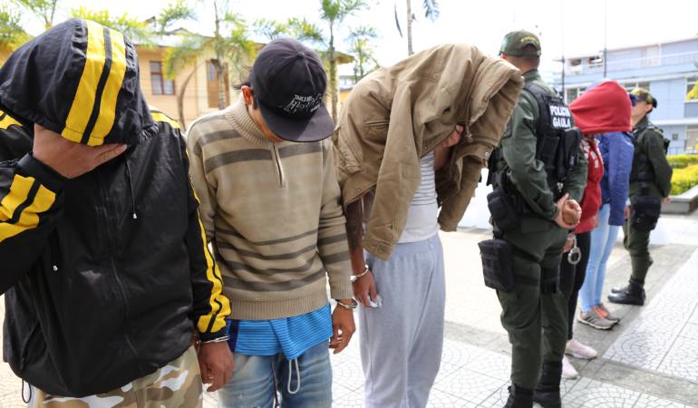 Presuntos integrantes de la organización delincuencial "Los del Eje"