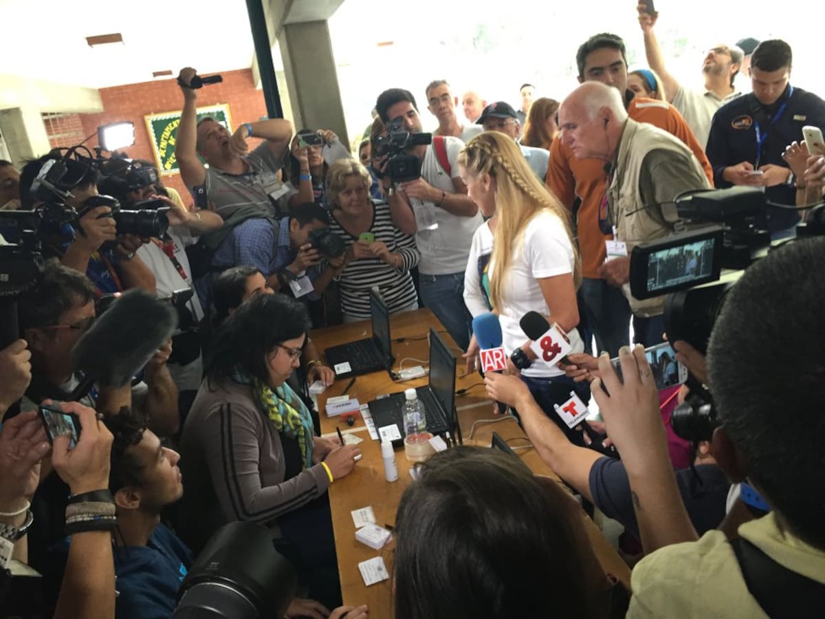 Venezuela elige la nueva asamblea nacional en medio de una profunda crisis económica y un ambiente polarizado.