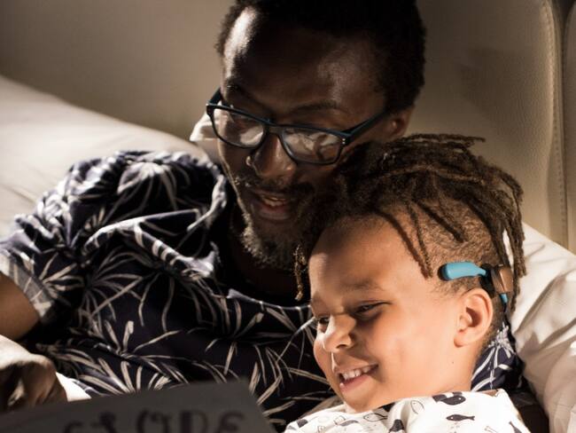 Oído a los riesgos para la audición en el regreso a clases