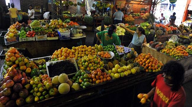 El Gobierno Nacional celebró que, con la buena oferta de provisiones, a la fecha hay varios alimentos con registros a la baja. Foto: Getty Images