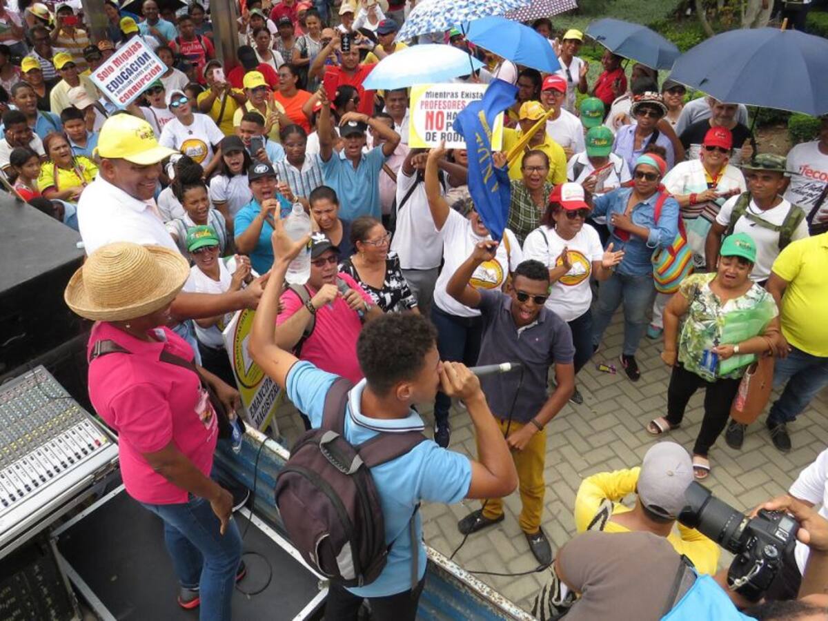 Docentes de Bolívar se unen al paro nacional de 48 horas en Cartagena