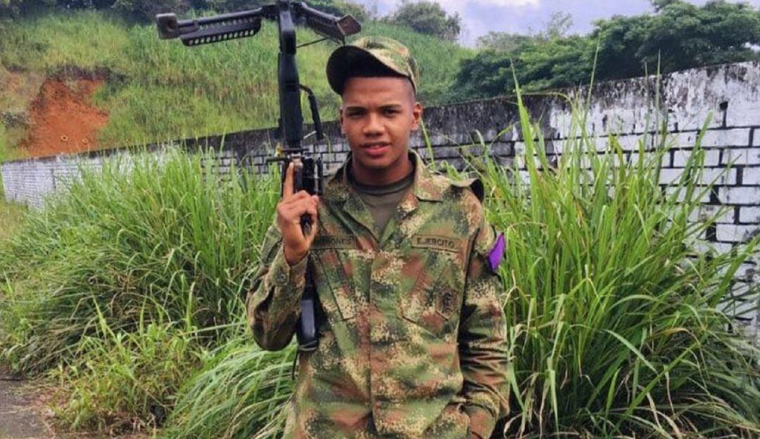 El soldado Sebastián Quiñones Echavarría tenía 18 años de edad.