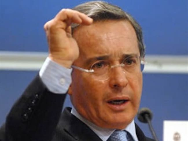 Farc pide no dejar que Uribe sea el &quot;Coco&quot; del proceso de paz