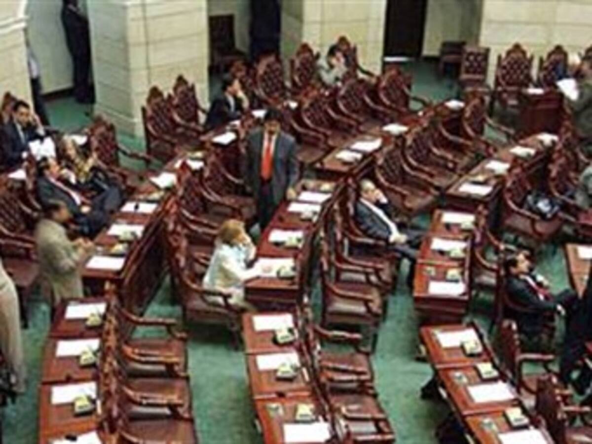 Congresistas ausentistas podrían perder investidura