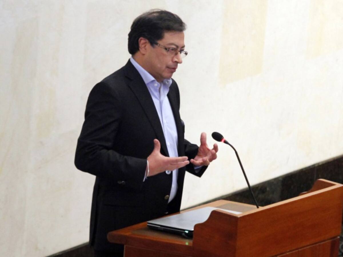 Exalcalde Petro se declara en contra de la revocatoria de Peñalosa