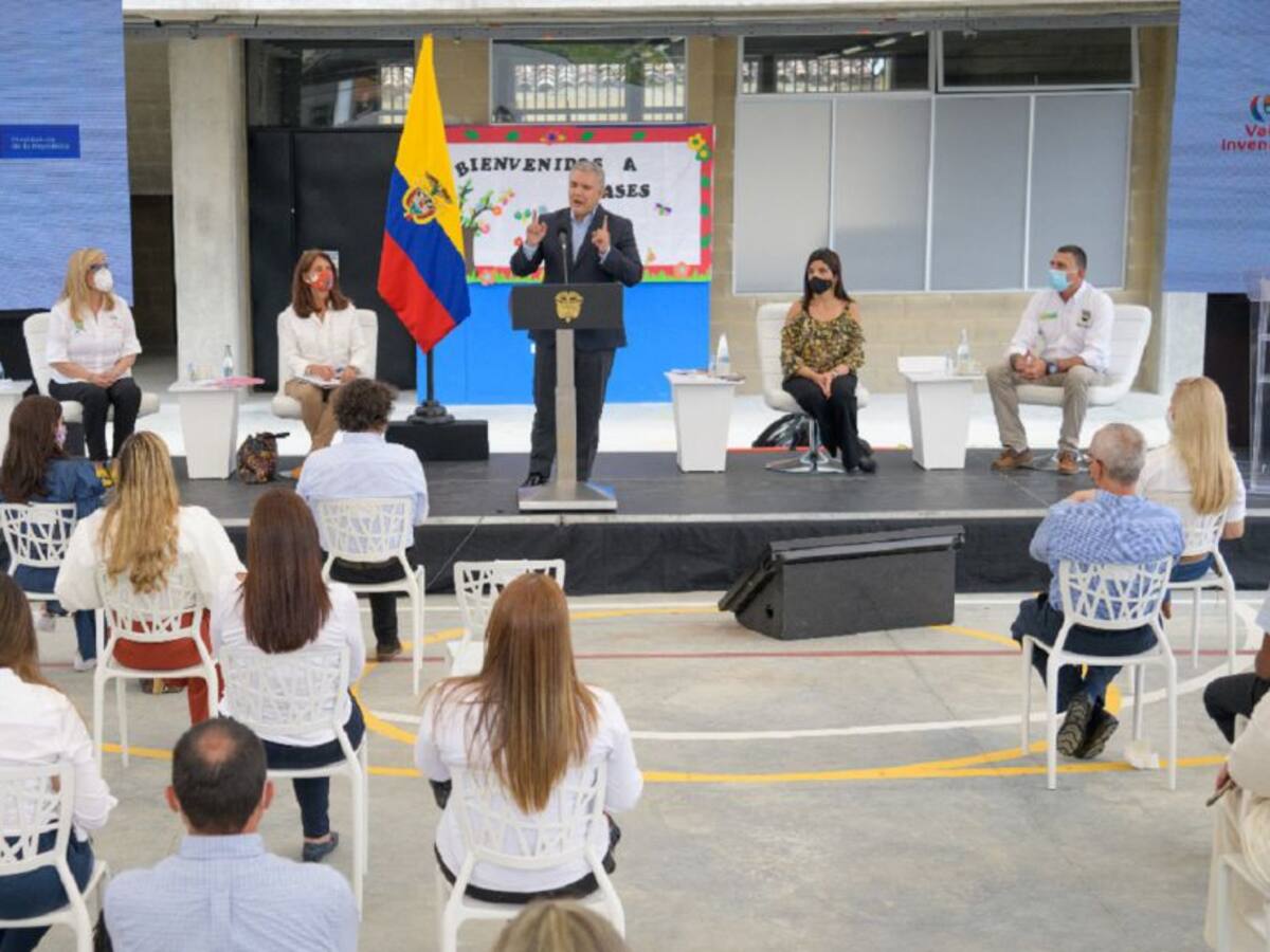 "Gratuidad en universidades públicas para estratos 1,2 y 3": Iván Duque