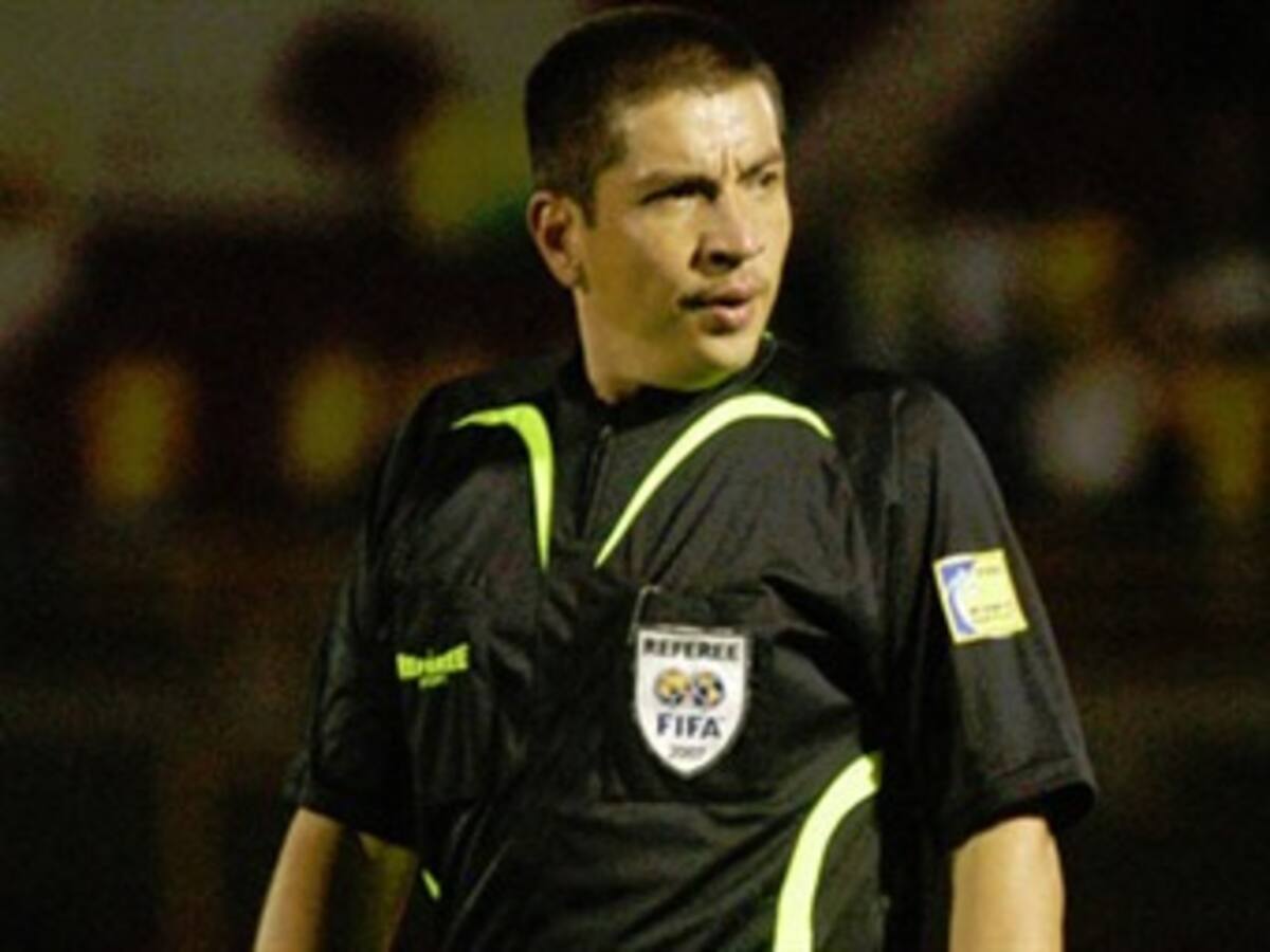 Los árbitros Héctor Parra y Wilmar Navarro convocados para sudamericano sub 17 en Ecuador