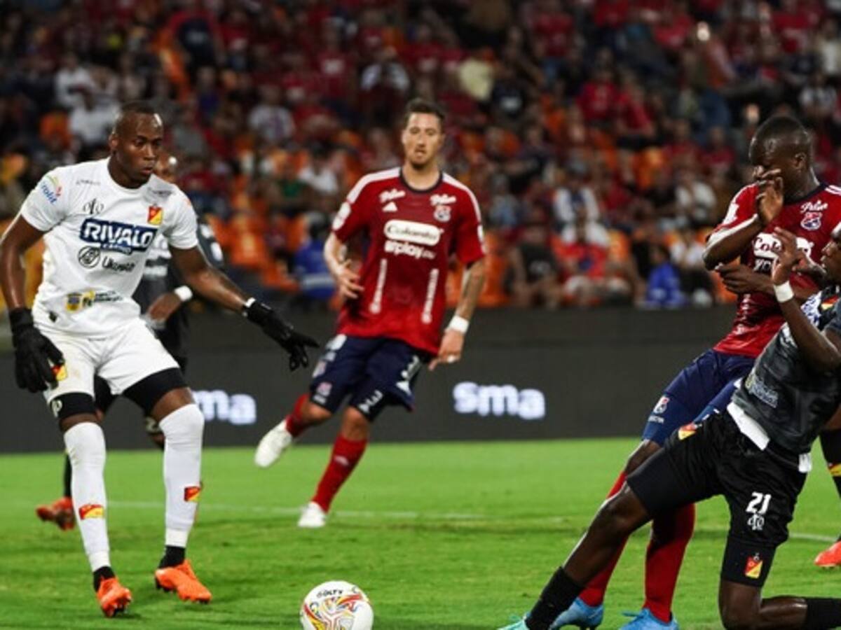 Medellín se repone de la goleada con triunfo por la mínima ante Pereira