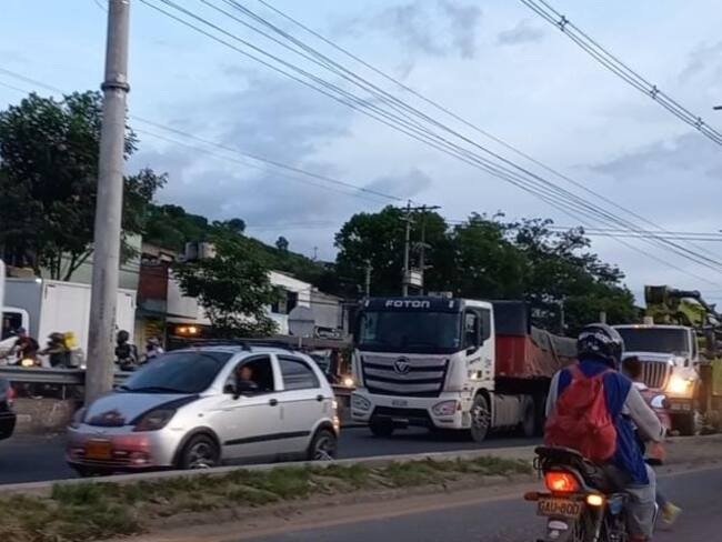 Colapsa movilidad en Girón