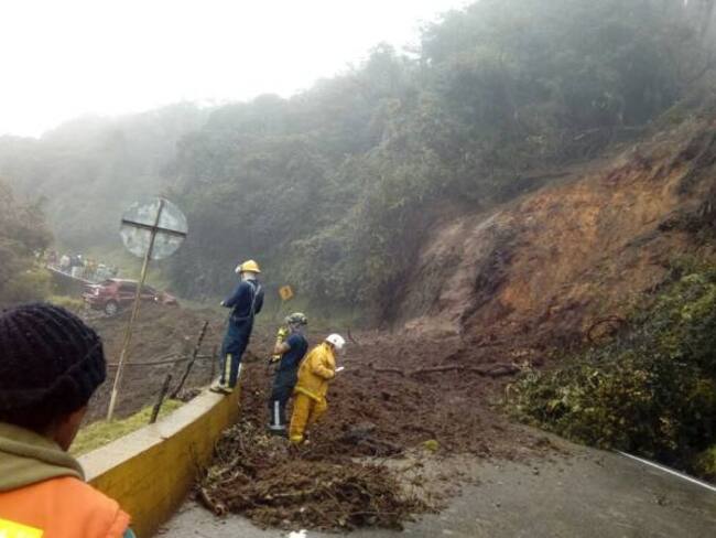 Fotos compartidas por camioneros que transitaban por la vía.