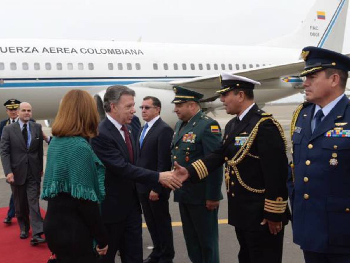 Santos viaja a Perú para la posesión del nuevo presidente Kuczynski