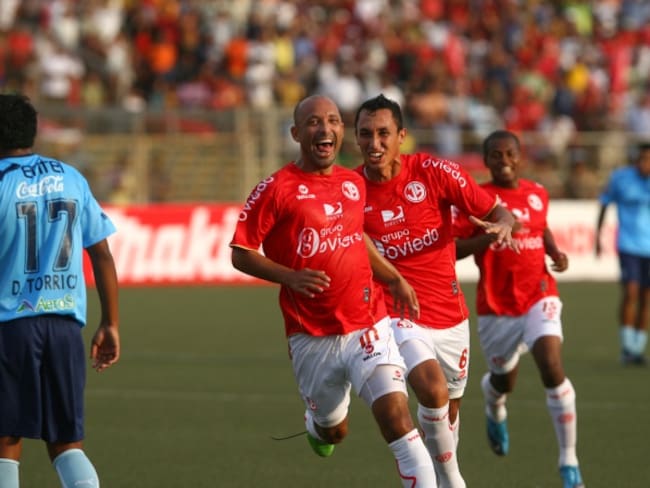 El fútbol peruano ha tenido un cambio de generación importante: Ciciliano
