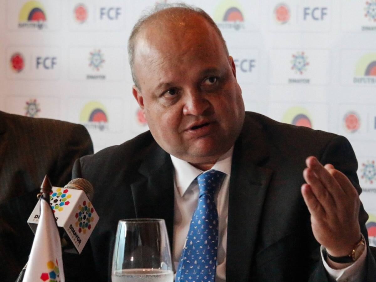 "Primero la vida, que el Gobierno decida sobre el fútbol": Jorge E. Vélez